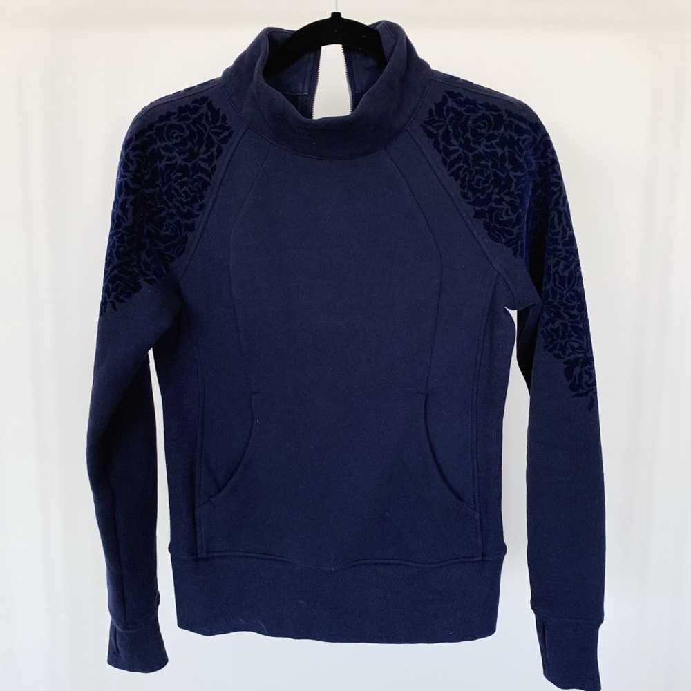 Lululemon Navy Scooba Pullover Velvet Detail 4
